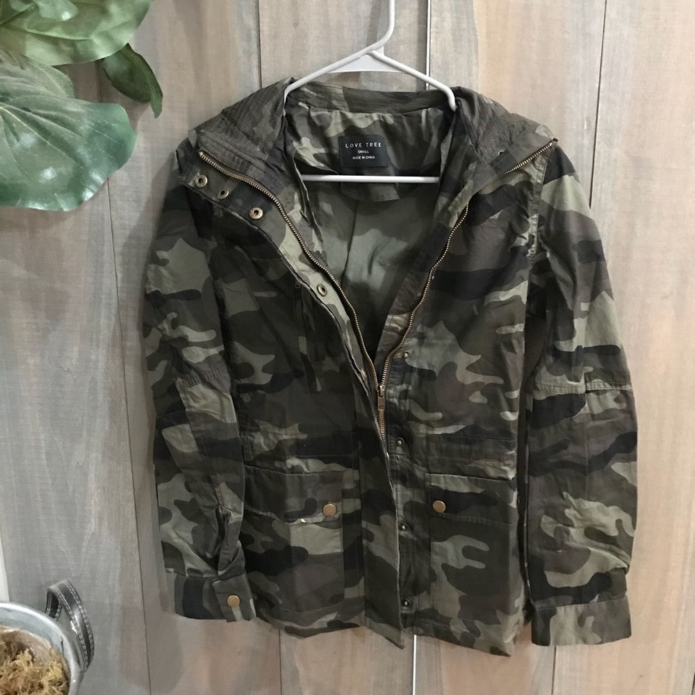 Adorable camo jacket! 😍 - Picture 3 of 3